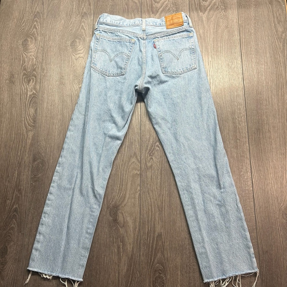 Levis Premium Wedgie Straight Jeans Light Wash Raw Hem Blue Denim 28